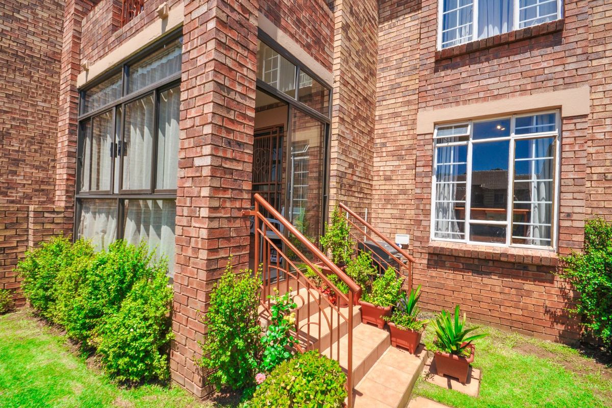 Apartment For Sale in Mooikloof Ridge - Photo 3