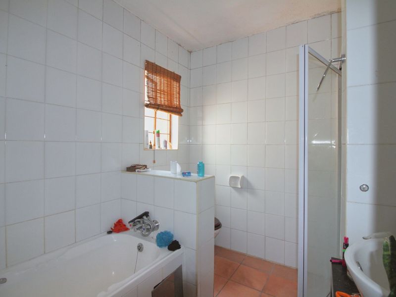 Townhouse For Sale in Robindale - Photo 9