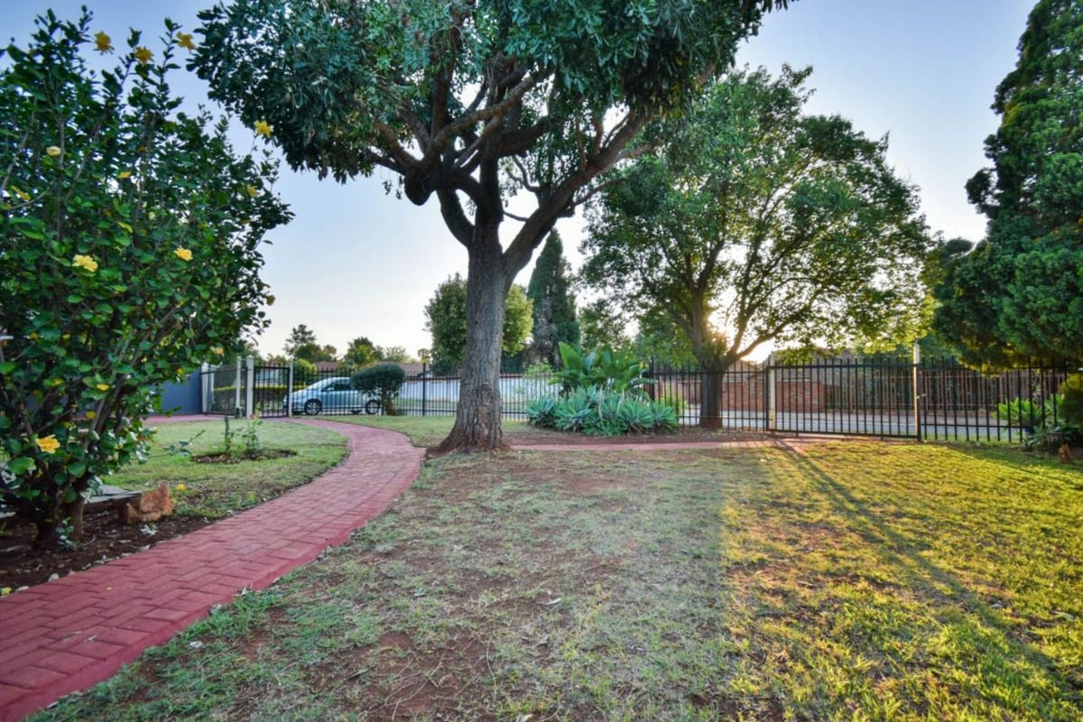 House For Sale in The Orchards - Photo 5