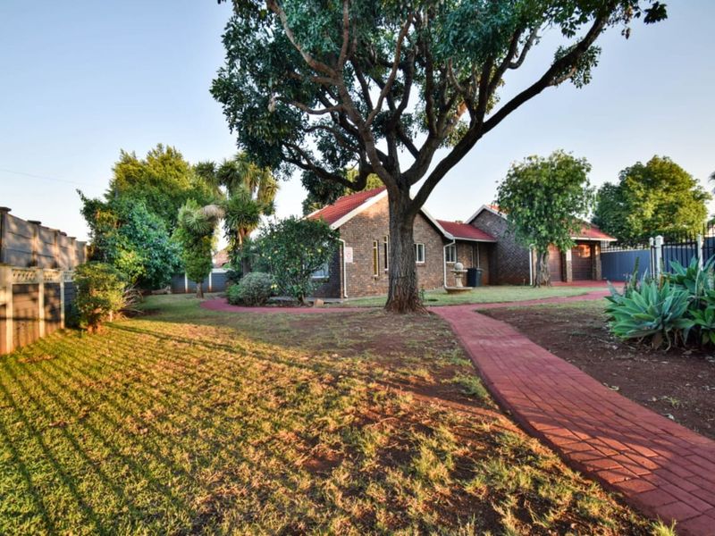 House For Sale in The Orchards - Photo 4