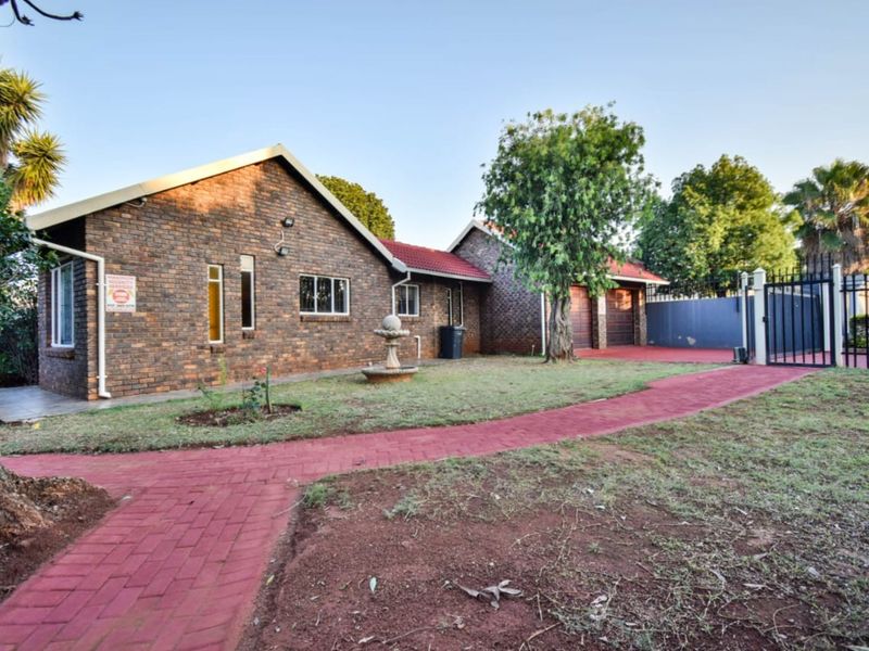 House For Sale in The Orchards - Photo 3