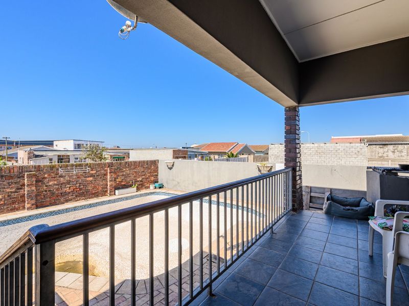 House For Sale in Korsten - Photo 6