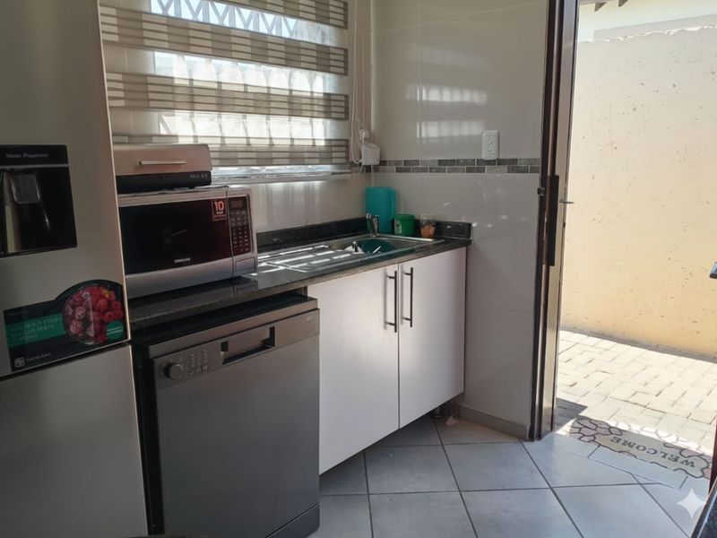 House For Sale in Wilfordon - Photo 6