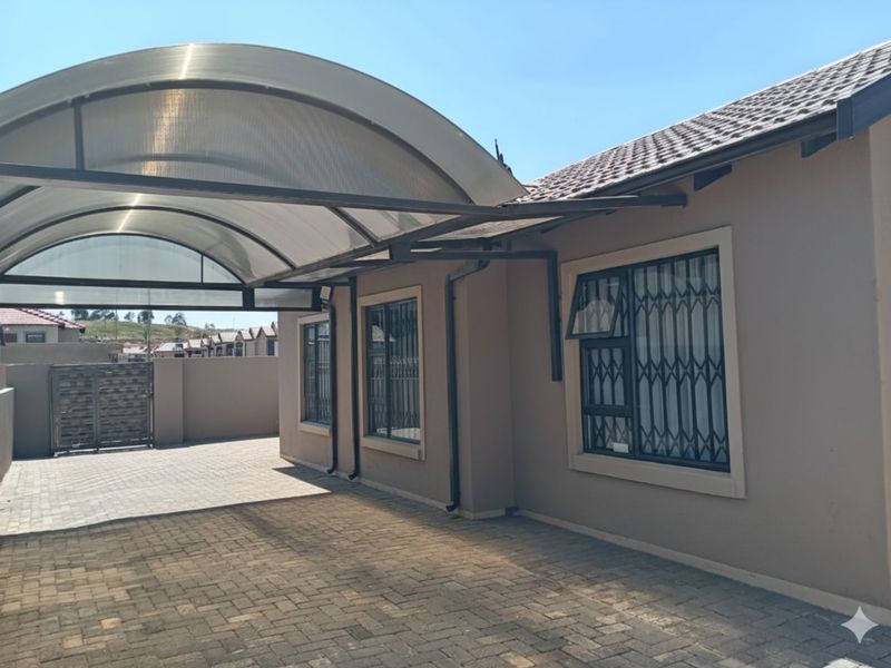 House For Sale in Wilfordon - Photo 4