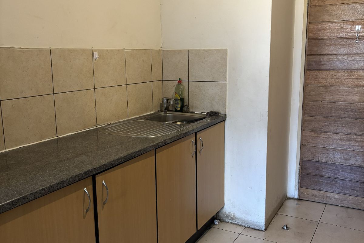 Apartment For Sale in Braamfontein Werf - Photo 4