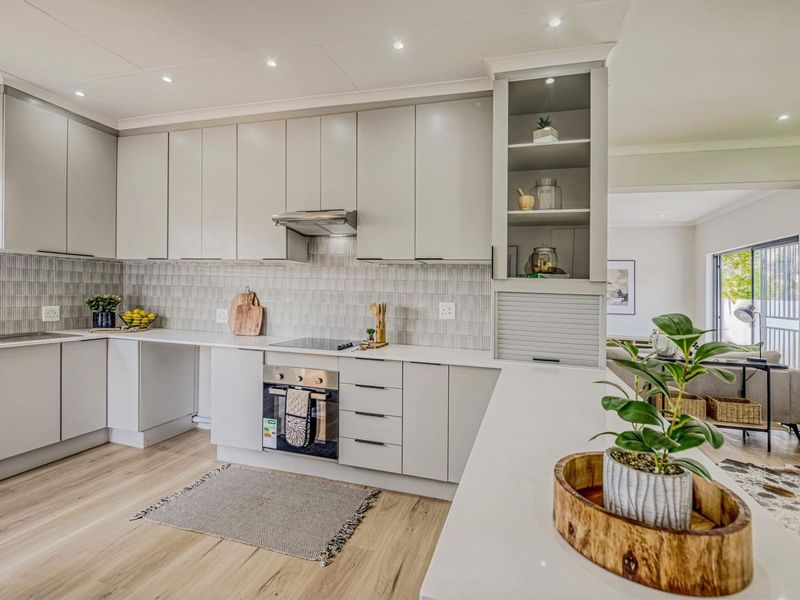 House For Sale in Bergbron - Photo 3