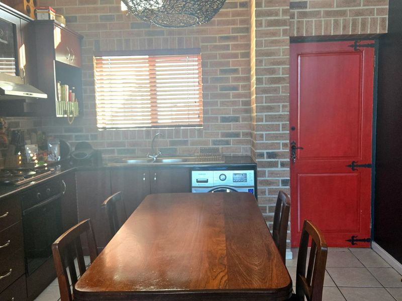 Apartment For Sale in Whispering Pines - Photo 3