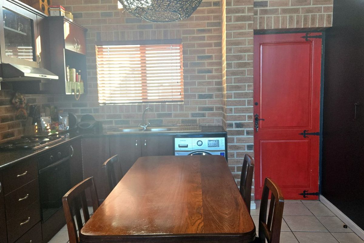 Apartment For Sale in Whispering Pines - Photo 3