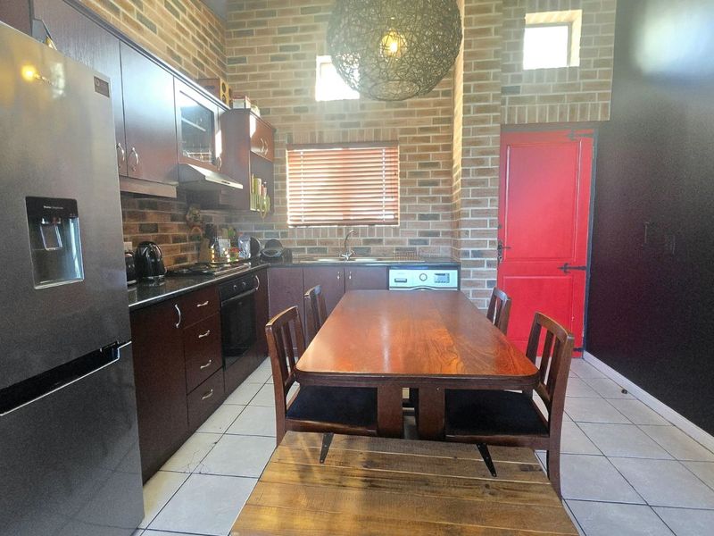 Apartment For Sale in Whispering Pines - Photo 6