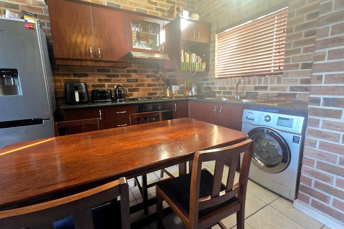 Apartment For Sale in Whispering Pines - Photo 5