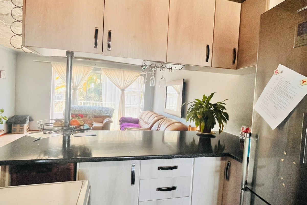 Apartment For Sale in Florida - Photo 2