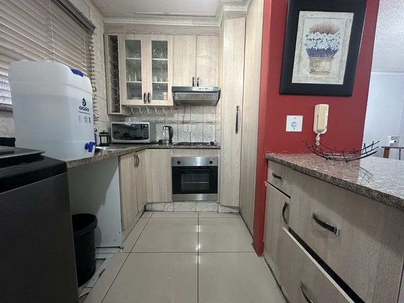 Apartment For Sale in Benoni West - Photo 4