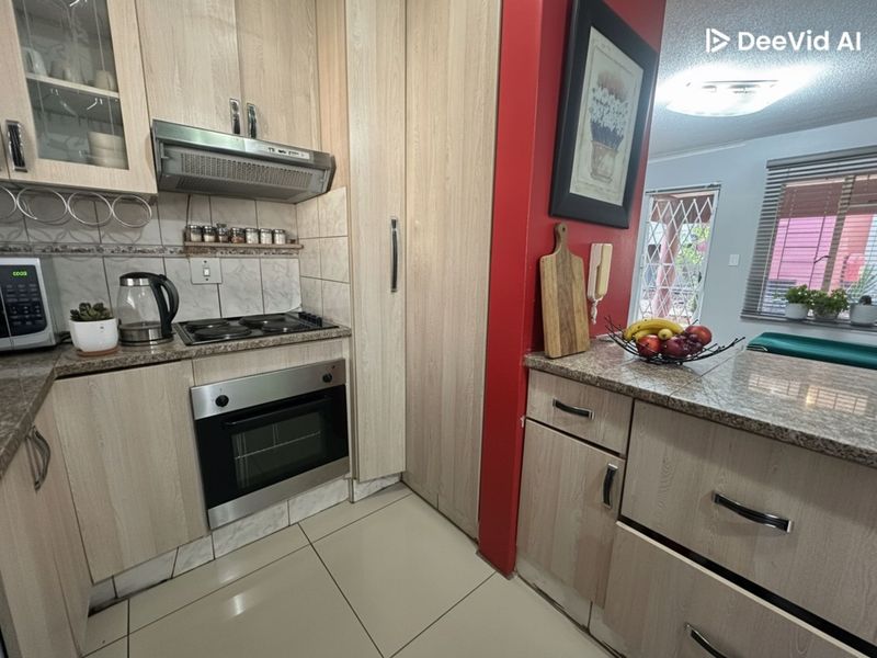 Apartment For Sale in Benoni West - Photo 2