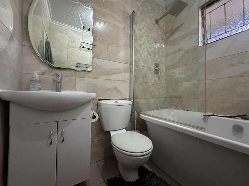 Apartment For Sale in Benoni West - Photo 8