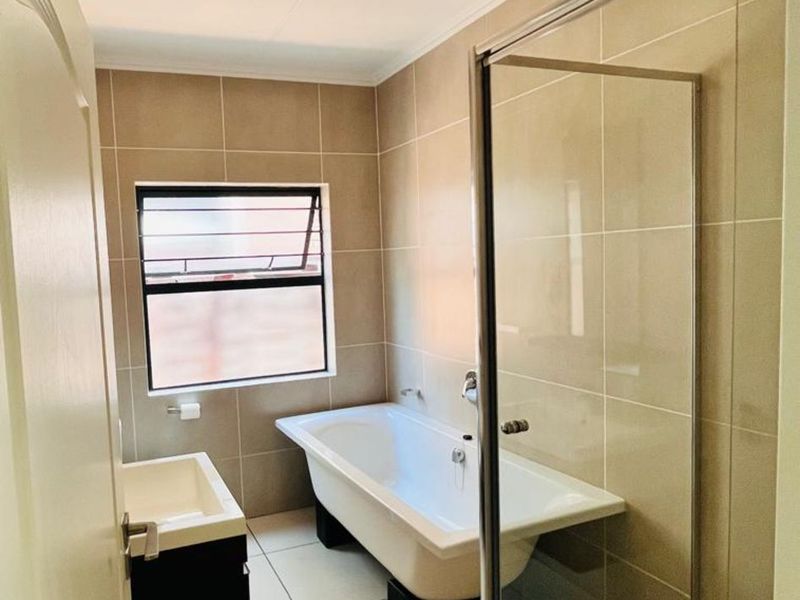 Apartment For Sale in The William Estate - Photo 8