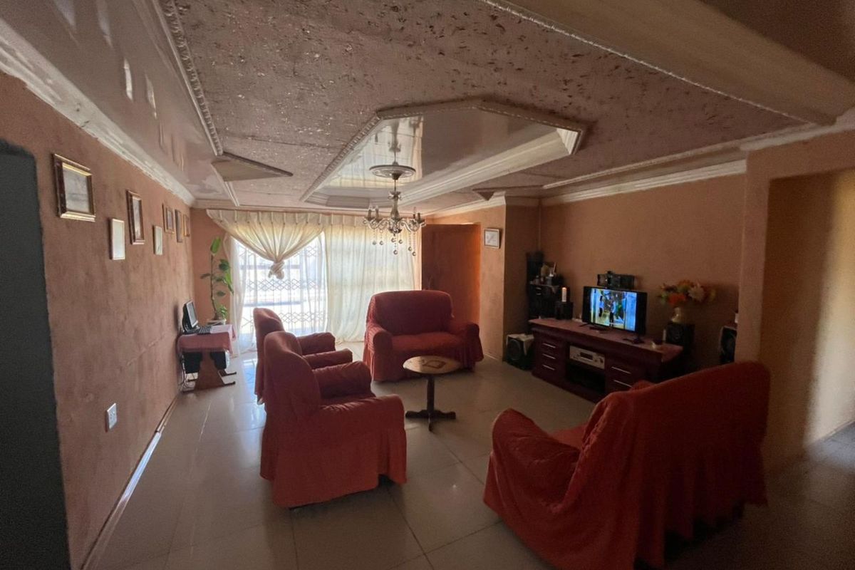 House For Sale in Burgersfort Rural - Photo 2