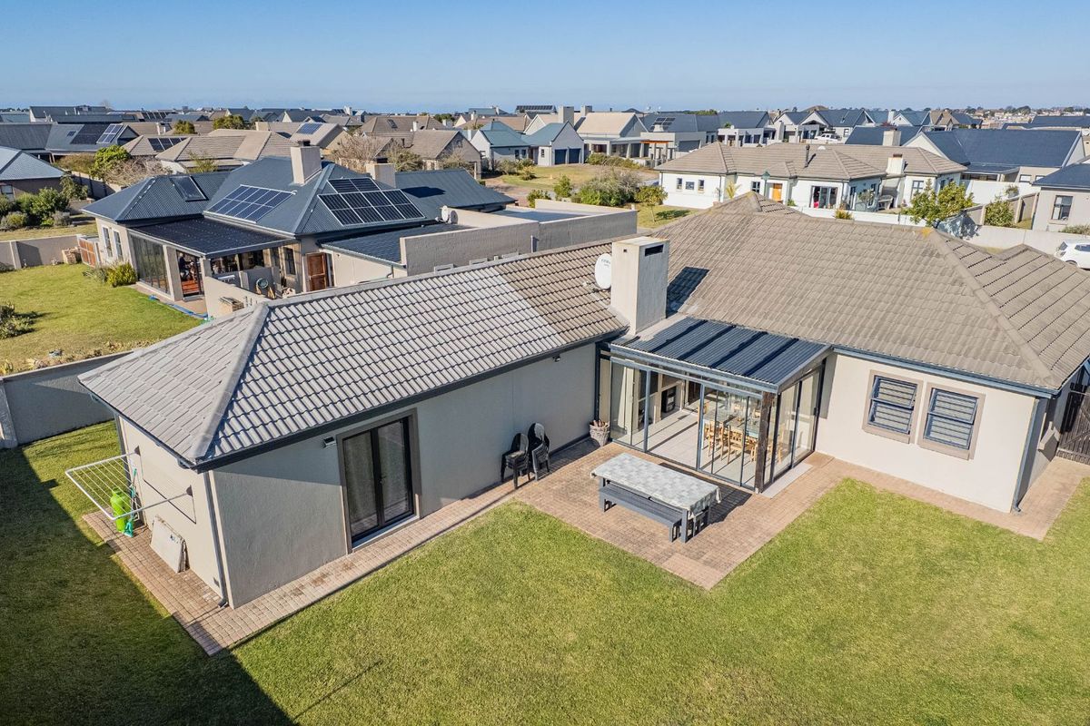 House For Sale in Blue Mountain Village - Photo 2