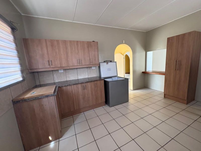 House For Sale in Diamant Park - Photo 6