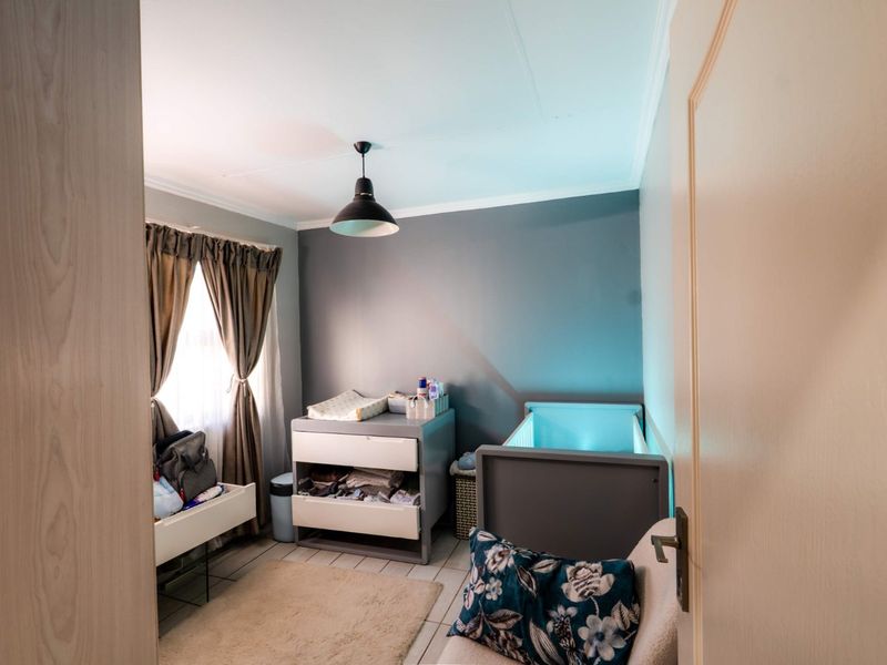 House For Sale in Olympus AH - Photo 10