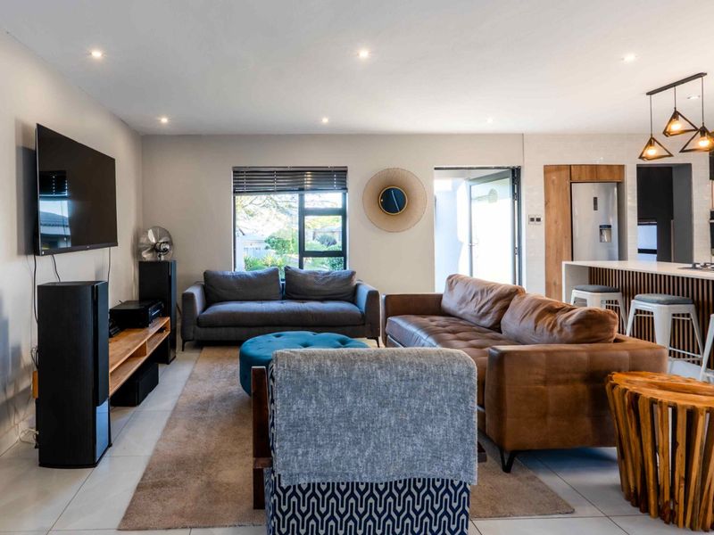 House For Sale in Olympus AH - Photo 6