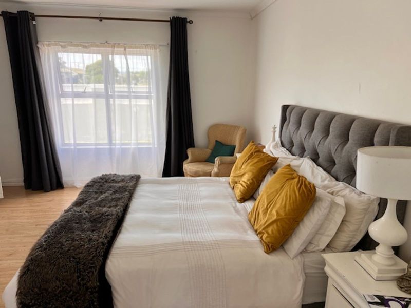 House For Sale in Croydon - Photo 6