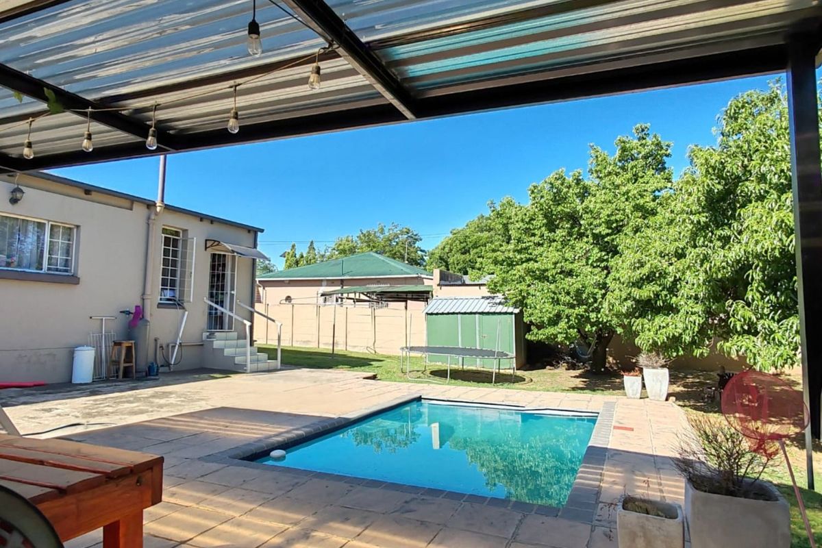 House For Sale in Northmead - Photo 3