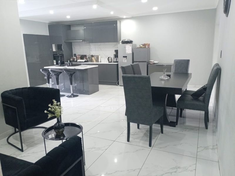 House For Sale in Greymont - Photo 4