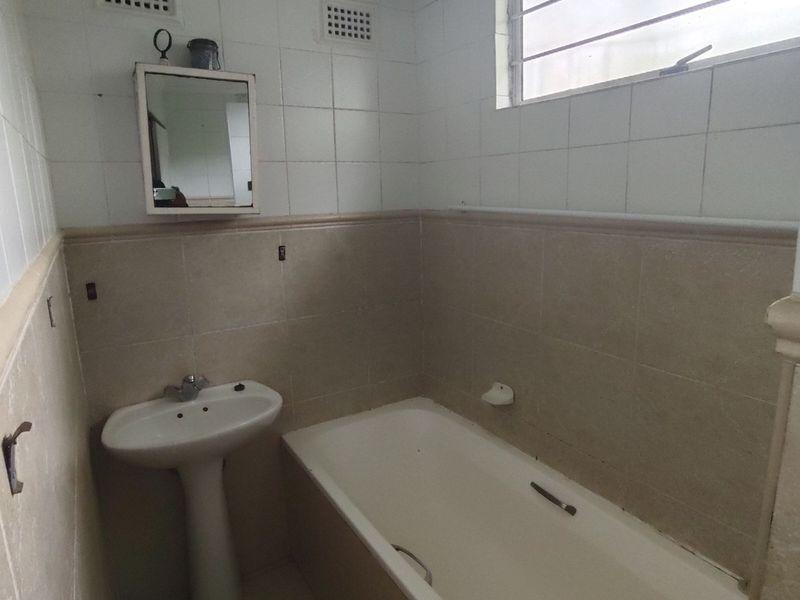 House For Sale in Hillcrest Park - Photo 7