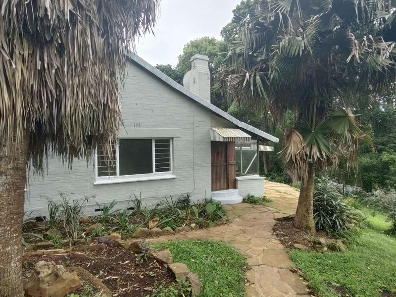 House For Sale in Hillcrest Park - Photo 2