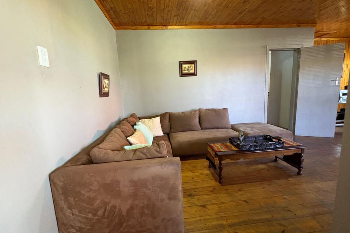 House For Sale in Riviera - Photo 2