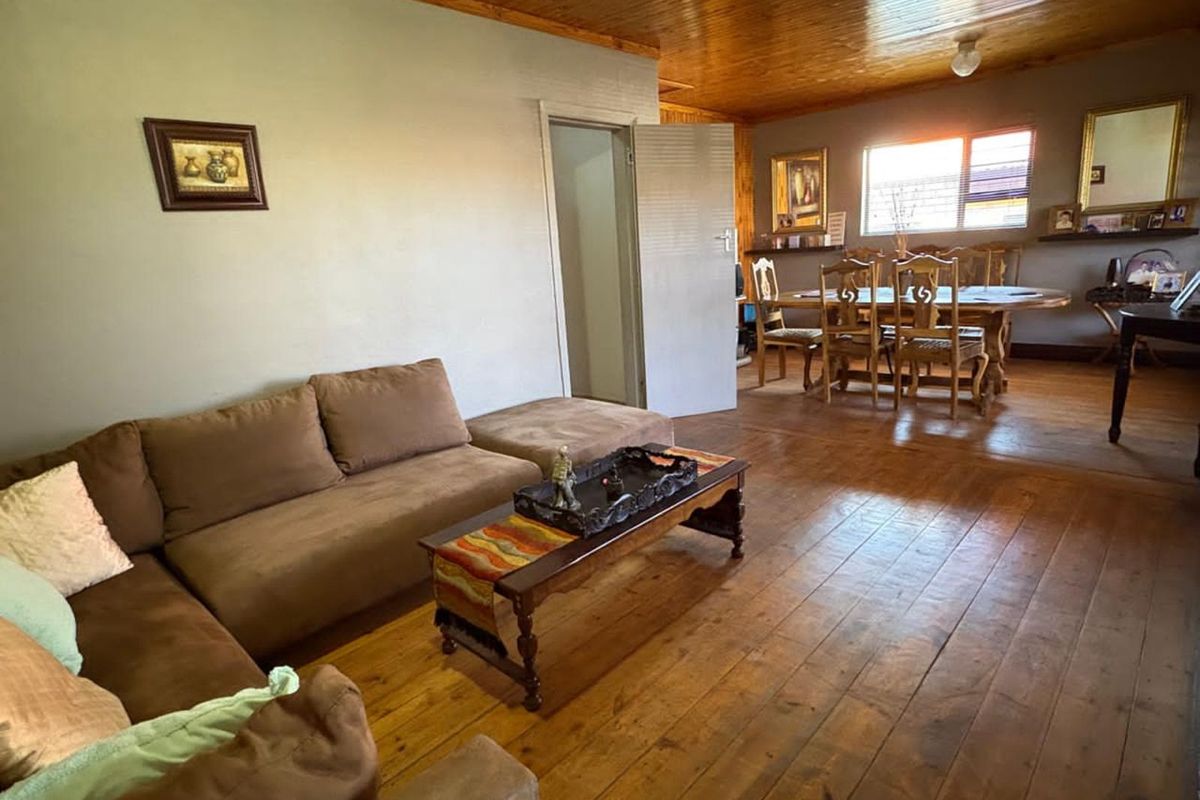 House For Sale in Riviera - Photo 3