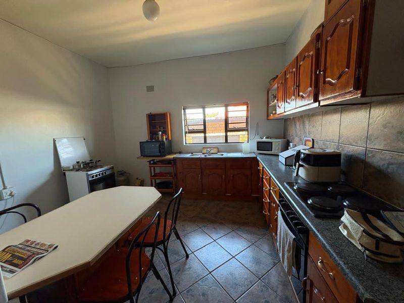 House For Sale in Riviera - Photo 6