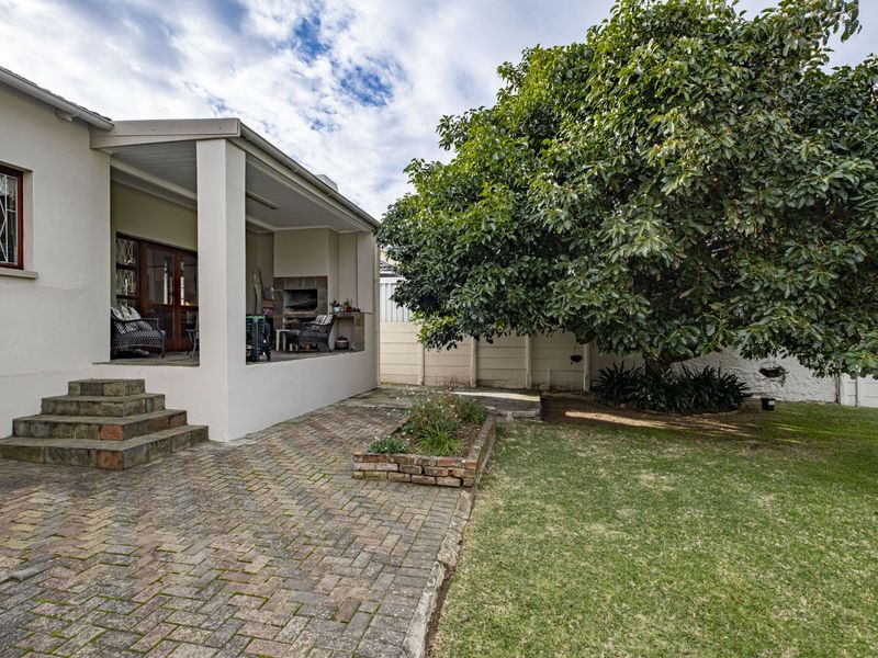 House For Sale in Newton Park - Photo 2