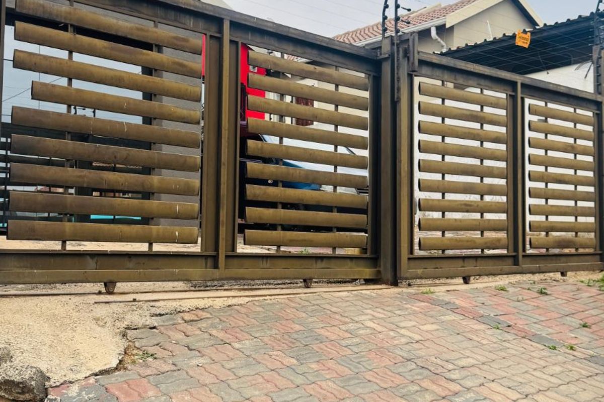 House For Sale in Duvha Park - Photo 2