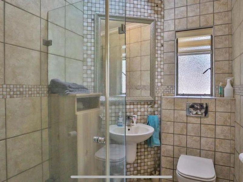 House For Sale in Pretoria North - Photo 6