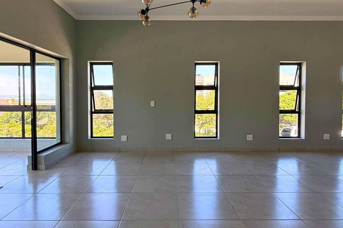 House For Sale in Klipfonteyn - Photo 4