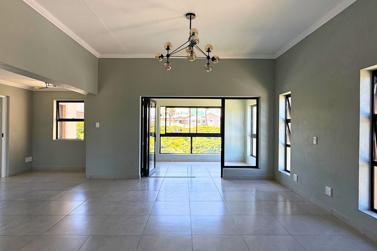 House For Sale in Klipfonteyn - Photo 5