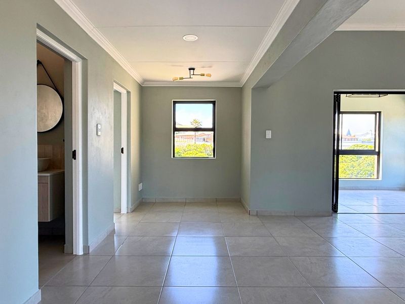 House For Sale in Klipfonteyn - Photo 3