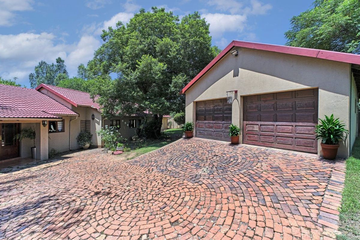 House For Sale in Sharonlea - Photo 3