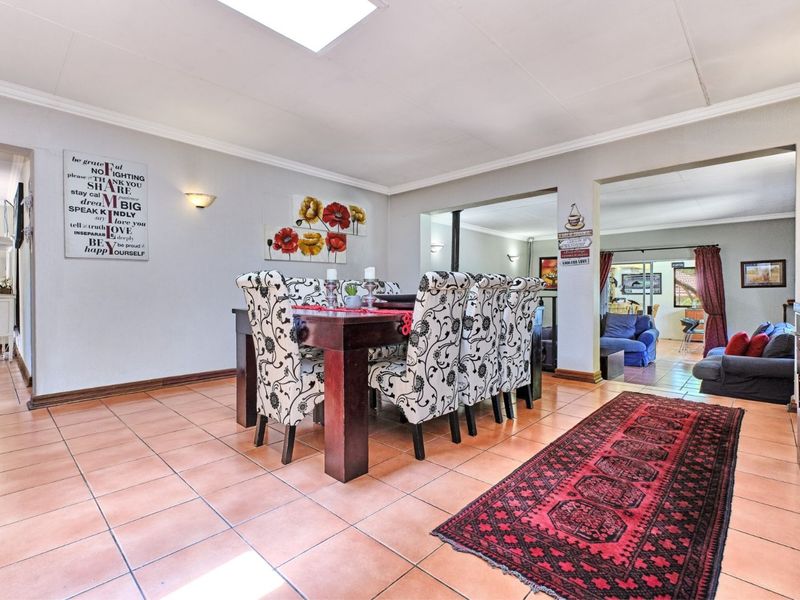 House For Sale in Sharonlea - Photo 8