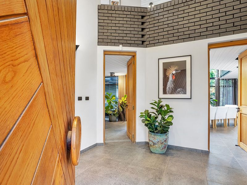 House For Sale in Waterkloof - Photo 4