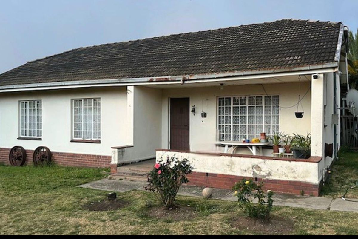 House For Sale in Evander - Photo 2