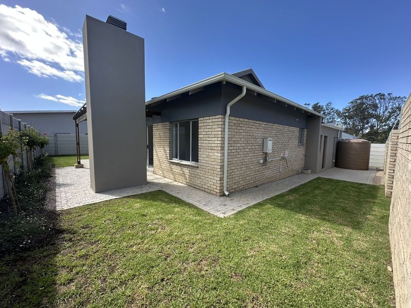 Townhouse For Sale in Mooikloof Country Estate - Photo 3