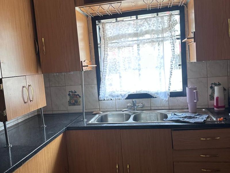 House For Sale in Elandspoort - Photo 2