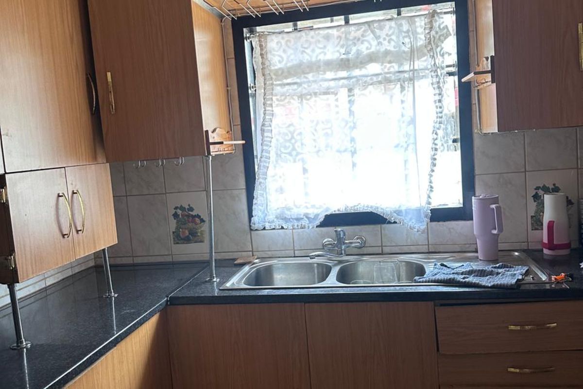 House For Sale in Elandspoort - Photo 2