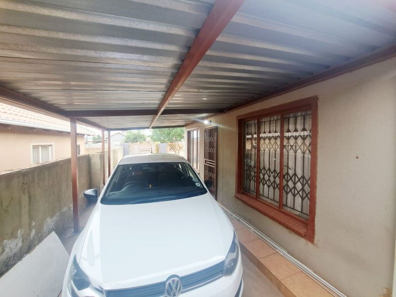 House For Sale in Mamelodi East - Photo 5