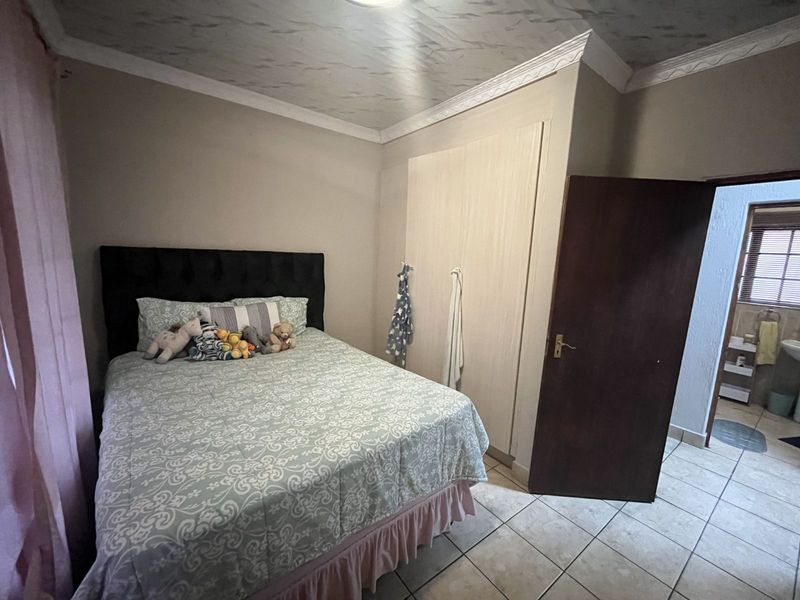 House For Sale in Burgersfort Central - Photo 8