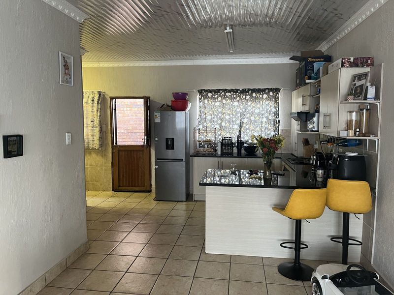 House For Sale in Burgersfort Central - Photo 2