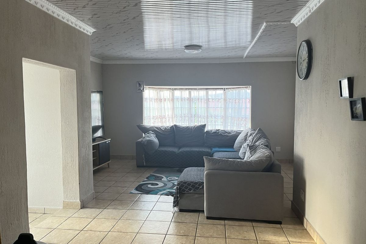 House For Sale in Burgersfort Central - Photo 3