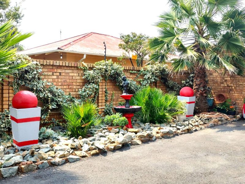 House For Sale in Carletonville Central - Photo 4